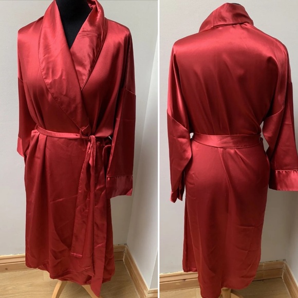 Vintage 90s St Michael red satin dressing gown size 12-14 - Picture 4 of 10